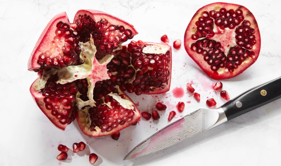 How to Cut a Pomegranate